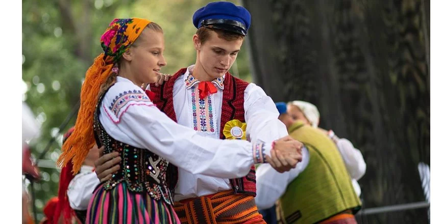 polish-folk-costumes (14)