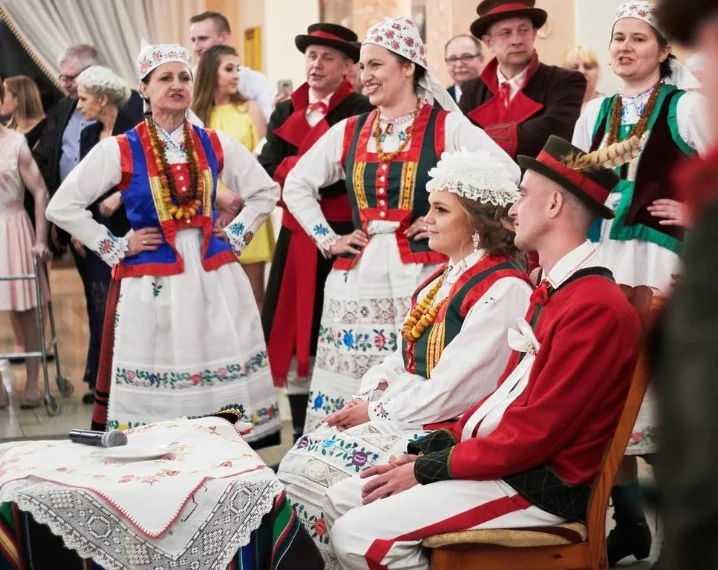 polish-folk-costumes (19)