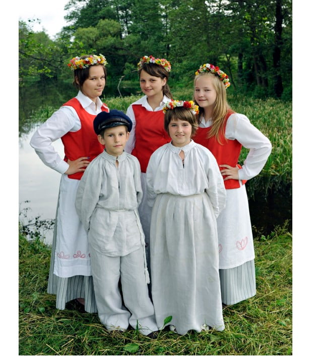 polish-folk-costumes (25)